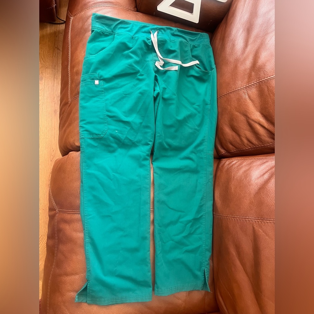 Figs Men's Green Joggers with White Drawstring